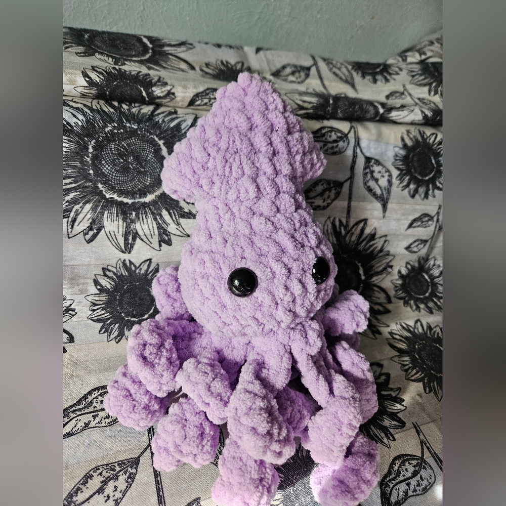 Purple Crochet Squid Amigurumi Plushie - Picture 6 of 7